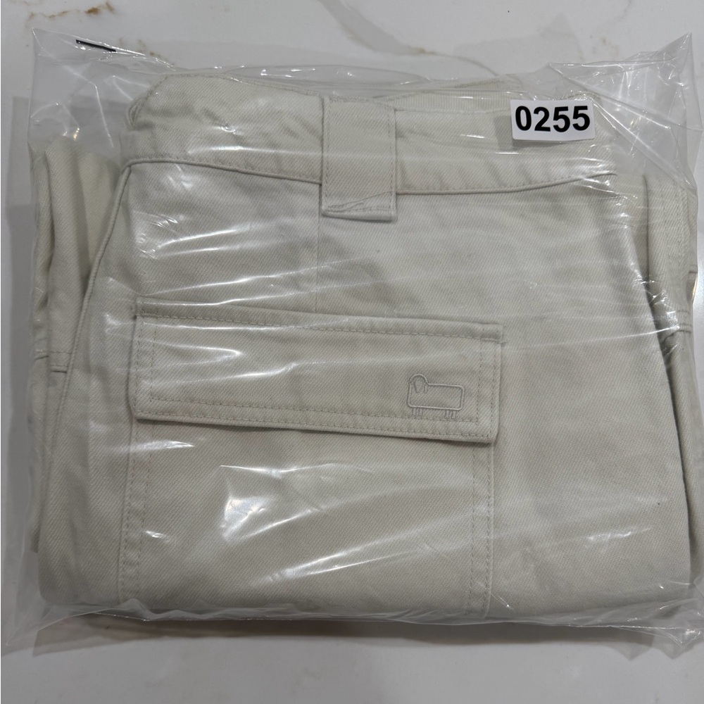 Woolrich × Target Women's Mid-Rise Barrel Leg Cargo Denim Pants Cream Sizes 2-12 - Picture 14 of 15
